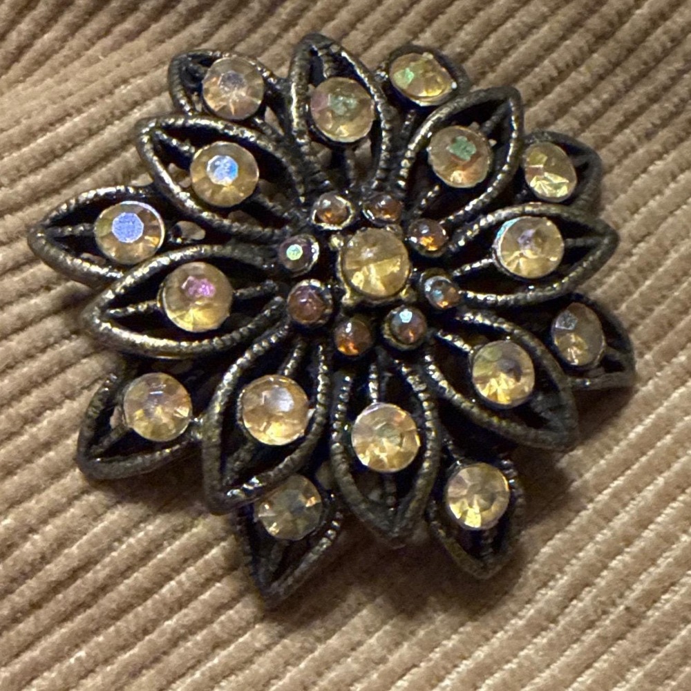 Vintage Amber Aurora Borealis Rhinestone Floral Sunflower Brooch Pin Filigree